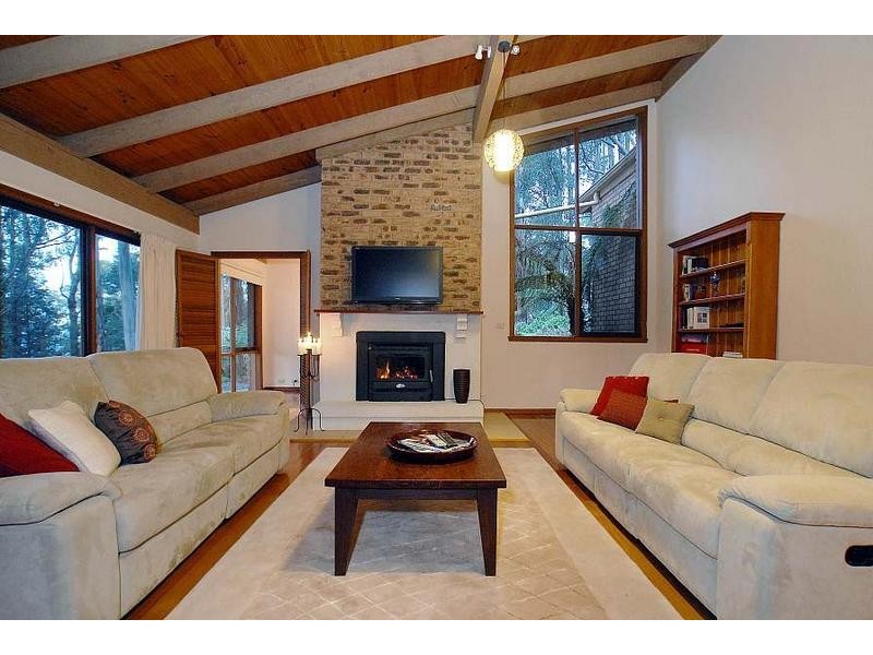 21 Christian Grove, Kallista VIC 3791