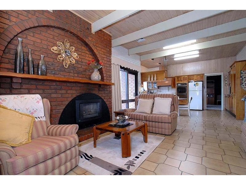 6 Heather Grove, Belgrave South VIC 3160