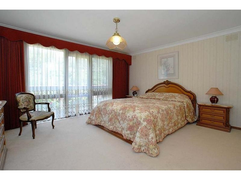 6 Heather Grove, Belgrave South VIC 3160