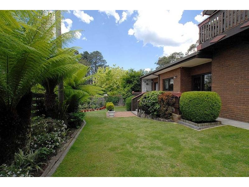 6 Heather Grove, Belgrave South VIC 3160