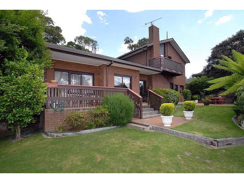 6 Heather Grove, Belgrave South VIC 3160