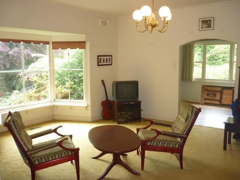 8 Colehurst Crescent, Sassafras VIC 3787