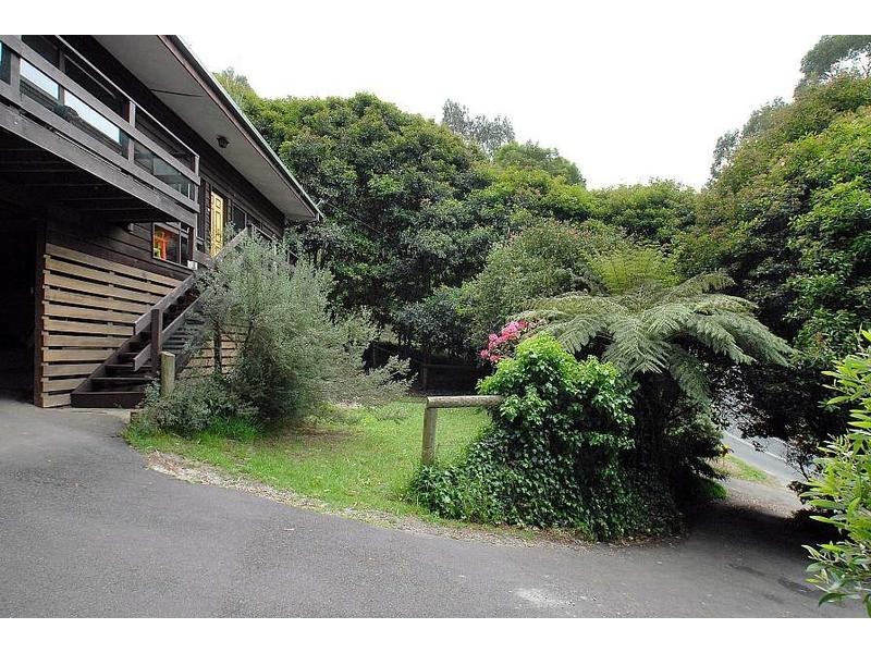 184 Belgrave Gembrook Road, Menzies Creek VIC 3159