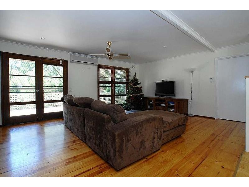 3 Mimosa Road, Selby VIC 3159