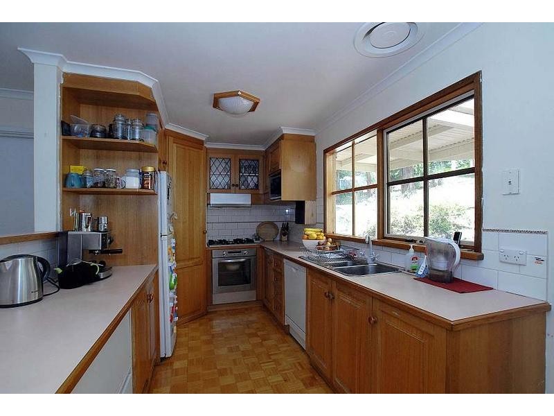 3 Mimosa Road, Selby VIC 3159