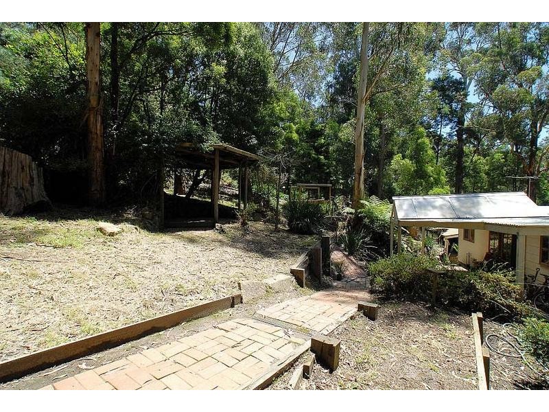 3 Mimosa Road, Selby VIC 3159