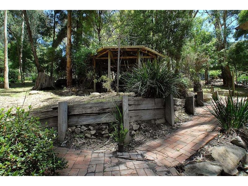 3 Mimosa Road, Selby VIC 3159