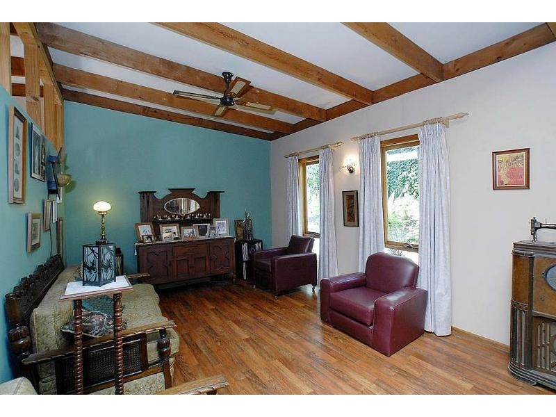 88 Temple Road, Selby VIC 3159