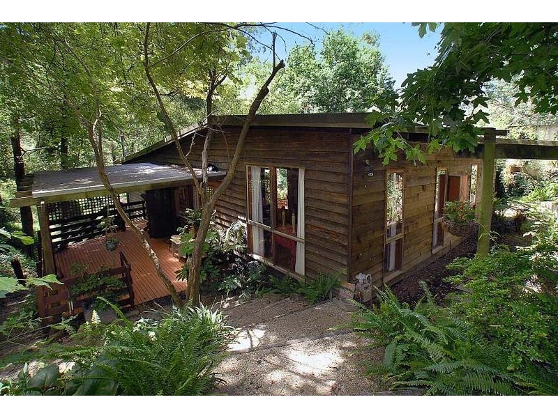 88 Temple Road, Selby VIC 3159