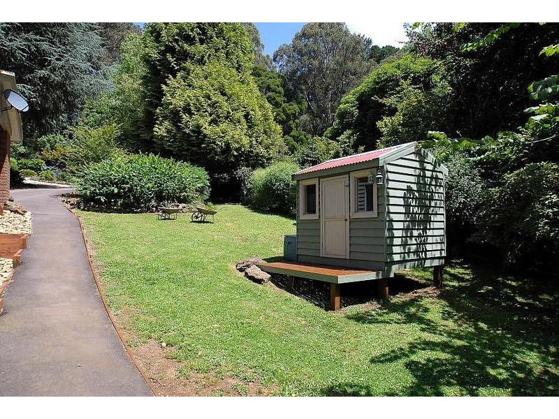 1 Coonara Court, Olinda VIC 3788