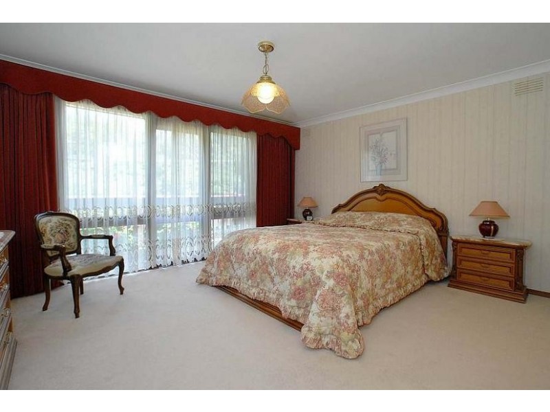 6 Heather Grove, Belgrave South VIC 3160