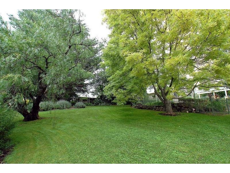 265-269 Glenfern Road, Upwey VIC 3158