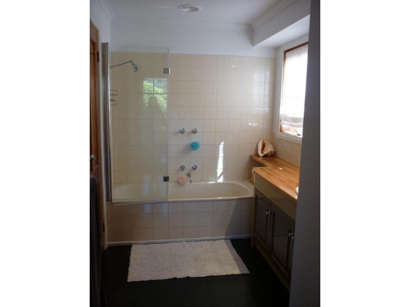 81 Temple Road, Selby VIC 3159