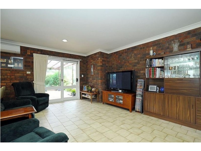 25 Temple Road, Selby VIC 3159