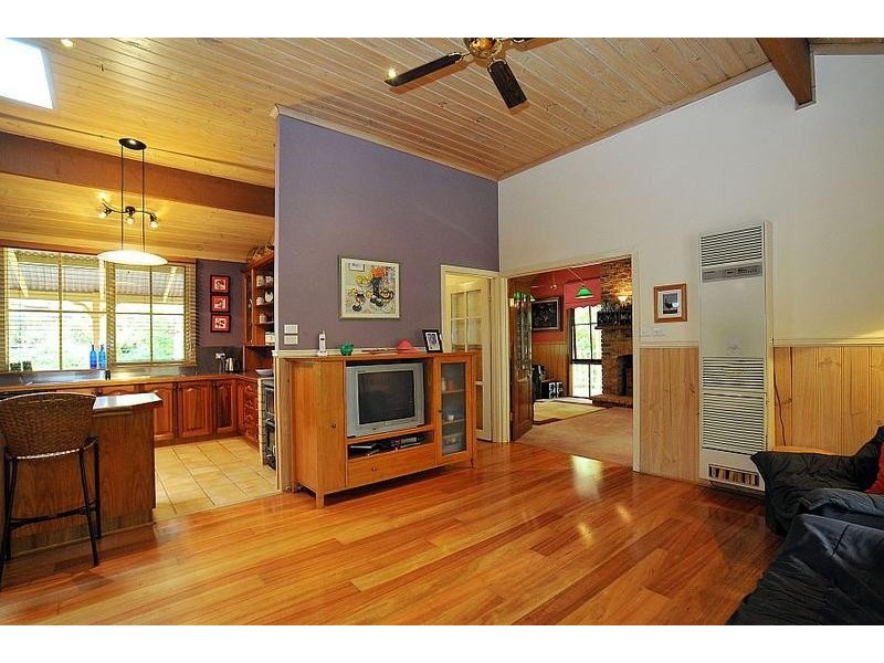 20 Bolton Road, Selby VIC 3159