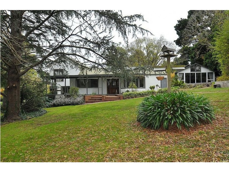 221 Glenfern Road, Upwey VIC 3158