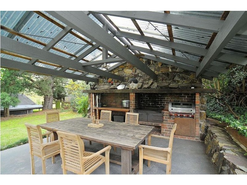 221 Glenfern Road, Upwey VIC 3158