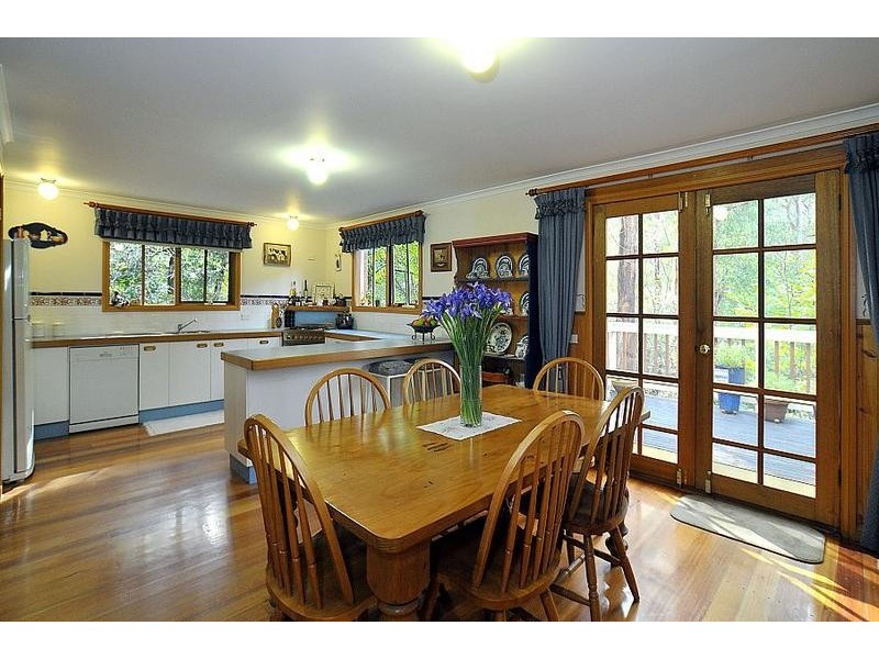 2 Hardy Street, Selby VIC 3159