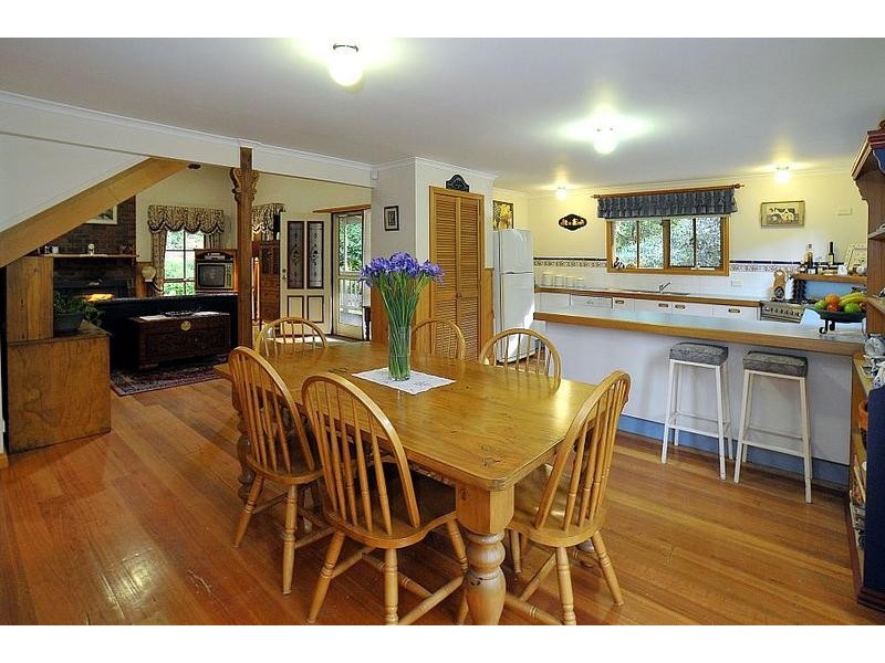 2 Hardy Street, Selby VIC 3159
