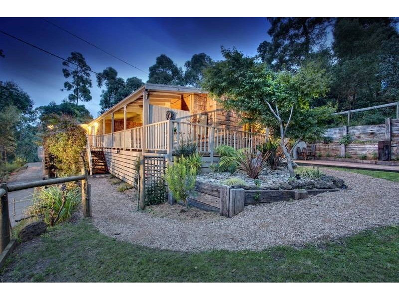 26 Poplar Crescent, Emerald VIC 3782