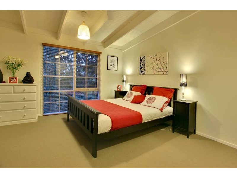 26 Poplar Crescent, Emerald VIC 3782