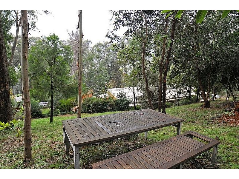 26 Poplar Crescent, Emerald VIC 3782