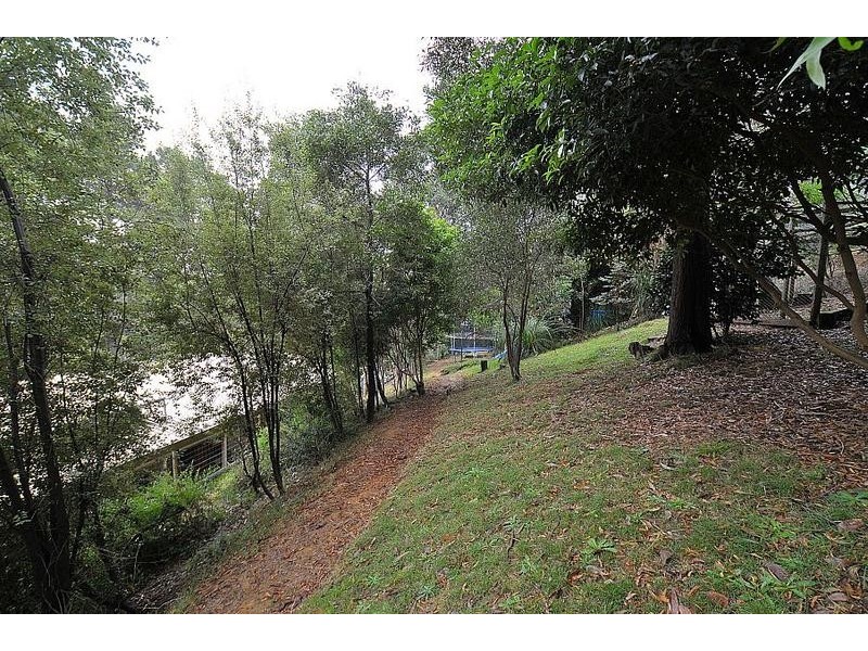 26 Poplar Crescent, Emerald VIC 3782