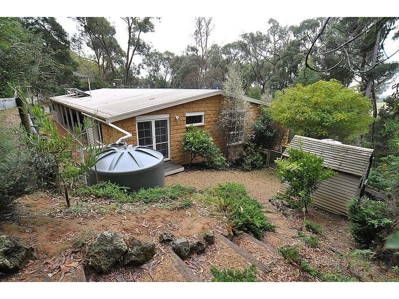 26 Poplar Crescent, Emerald VIC 3782