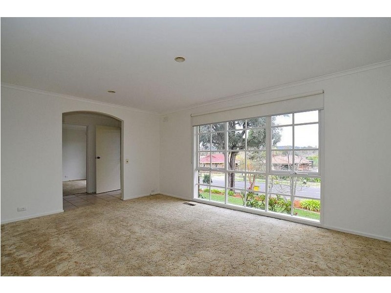 13 Tamboon Drive, Rowville VIC 3178