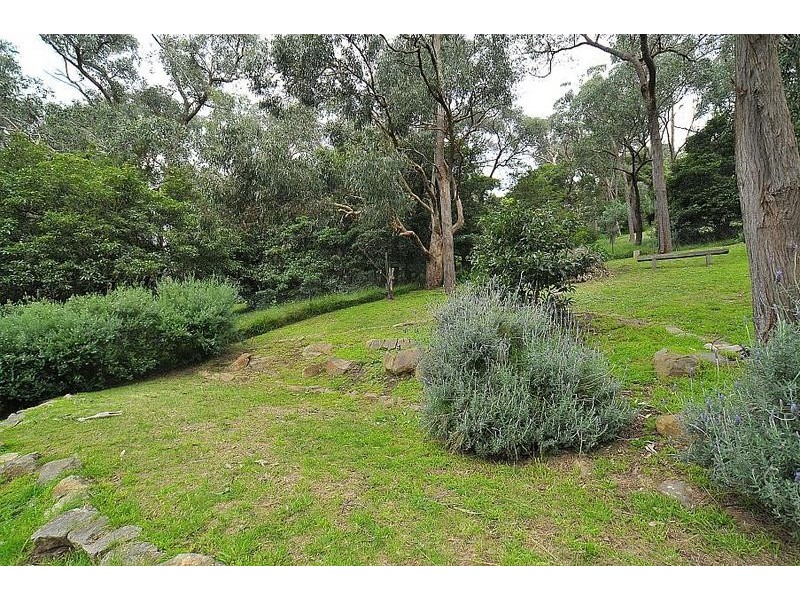 22 Wynette Avenue, Upper Ferntree Gully VIC 3156