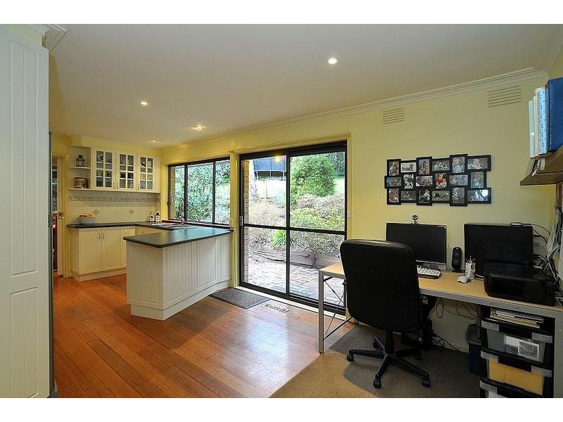 4 Borang Avenue, Selby VIC 3159