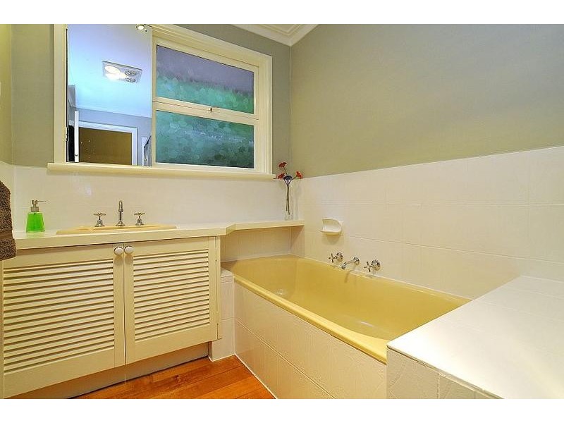 4 Borang Avenue, Selby VIC 3159