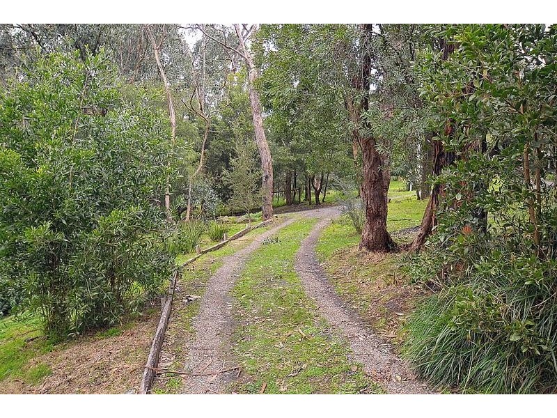 27 Vista Road, Belgrave Heights VIC 3160