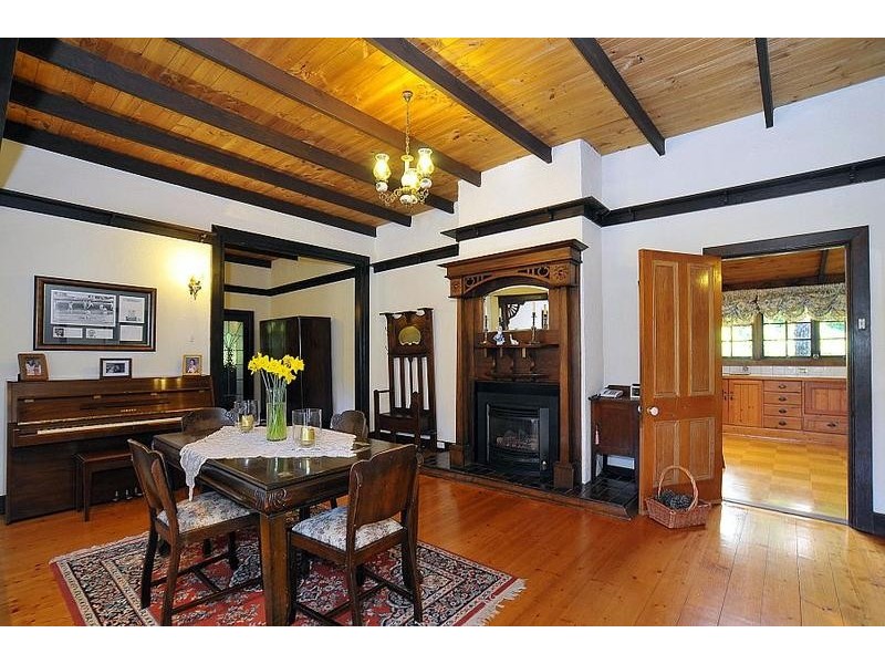 2 Helena Avenue, Kallista VIC 3791