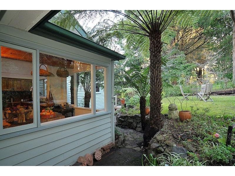 13 Grandview Grove, Sassafras VIC 3787