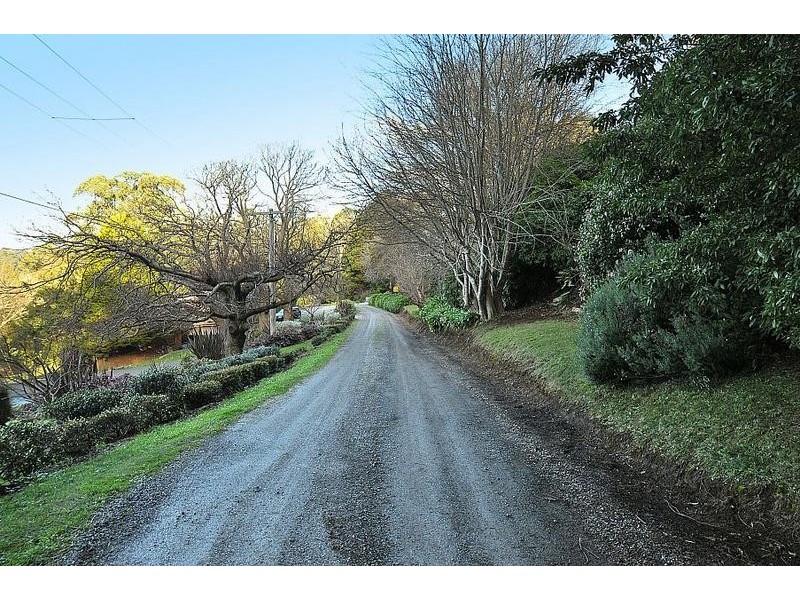 13 Grandview Grove, Sassafras VIC 3787