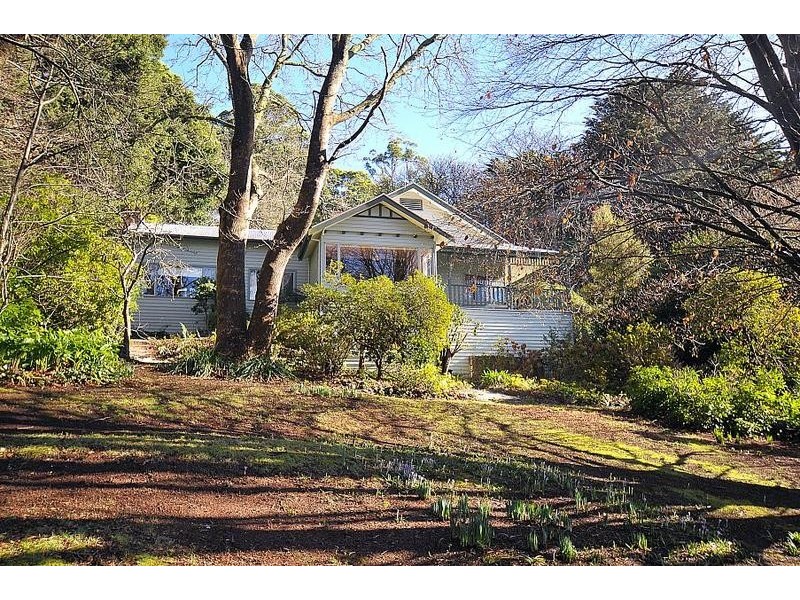 13 Grandview Grove, Sassafras VIC 3787