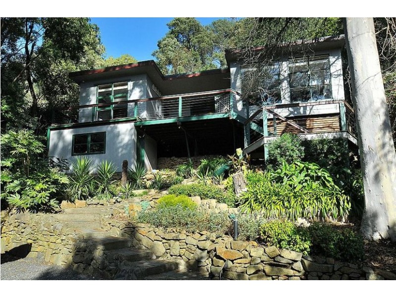 32 Wynette Avenue, Upper Ferntree Gully VIC 3156