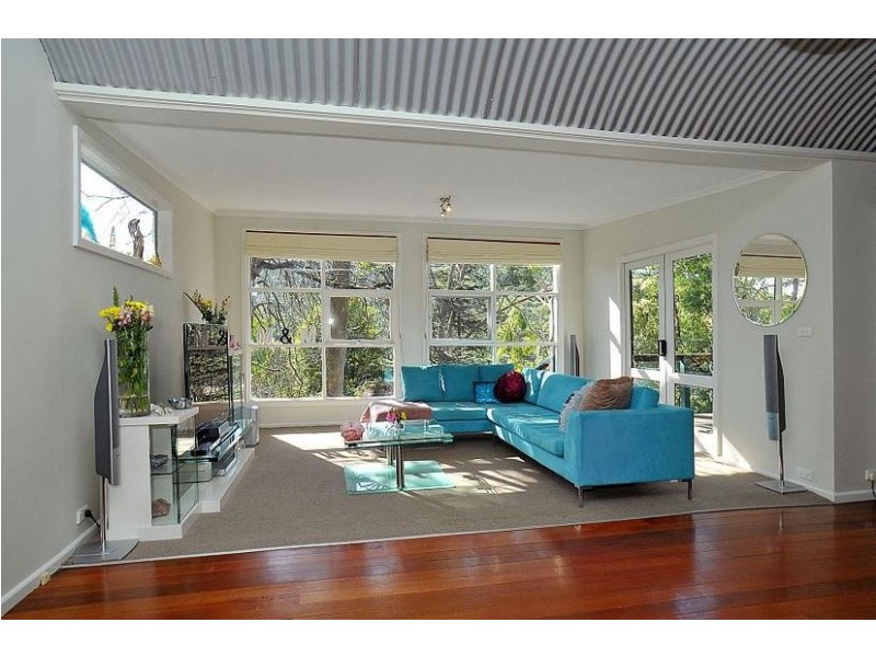 32 Wynette Avenue, Upper Ferntree Gully VIC 3156