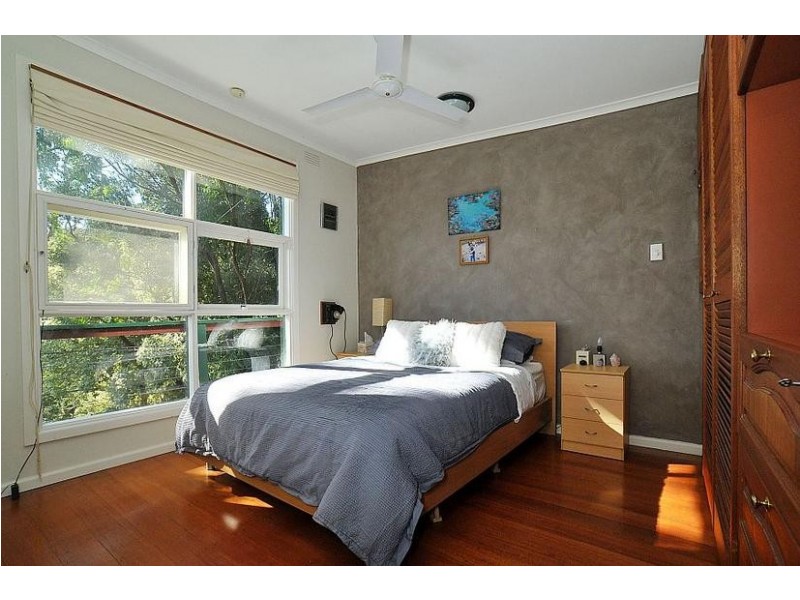 32 Wynette Avenue, Upper Ferntree Gully VIC 3156