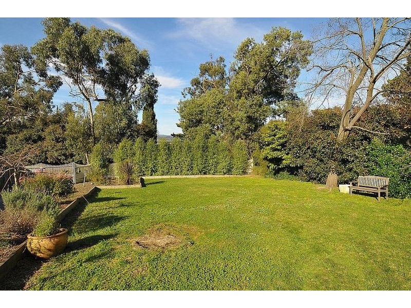 7 Nathalia Road, Belgrave South VIC 3160