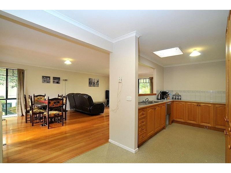 3 Ross Street, Tecoma VIC 3160