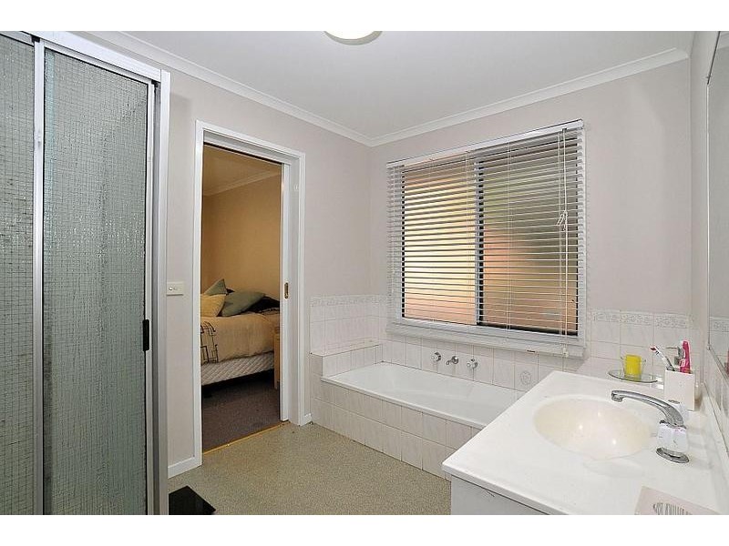 3 Ross Street, Tecoma VIC 3160