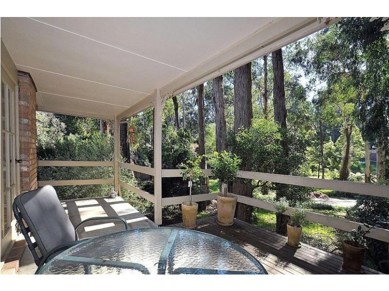 54 Glenfern Avenue, Upwey VIC 3158