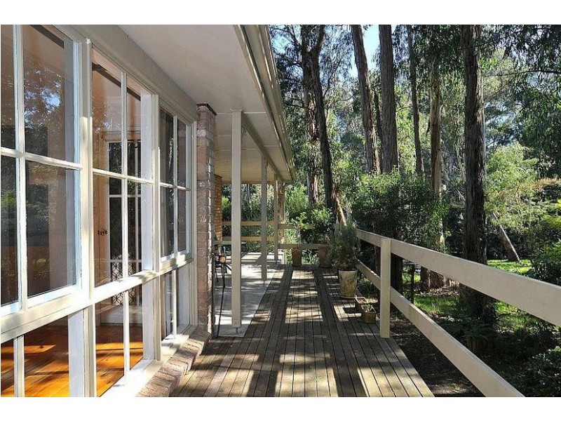 54 Glenfern Avenue, Upwey VIC 3158