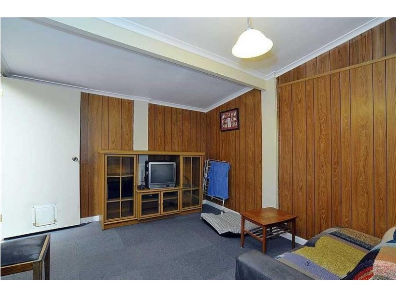 2 Renown Street, Ferntree Gully VIC 3156