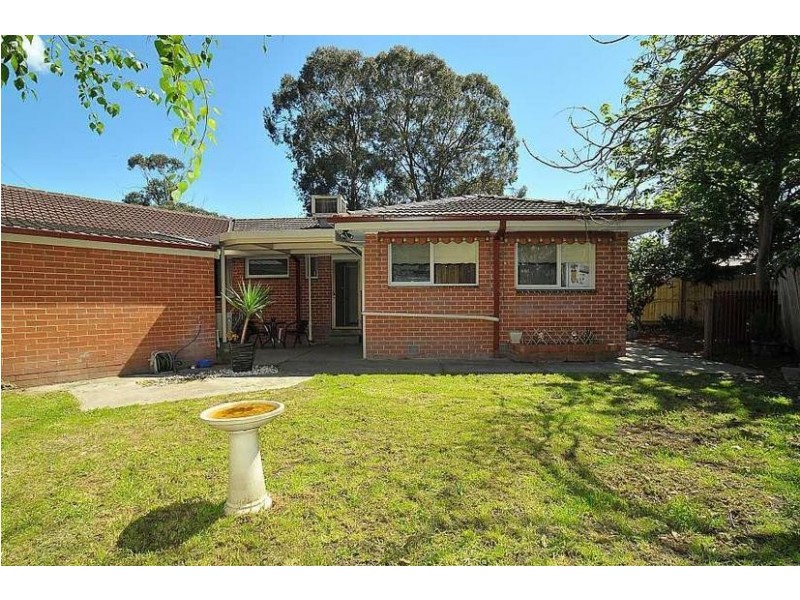 2 Renown Street, Ferntree Gully VIC 3156