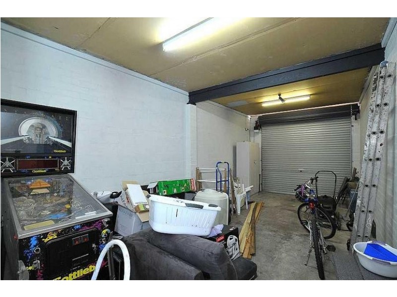 2 Renown Street, Ferntree Gully VIC 3156