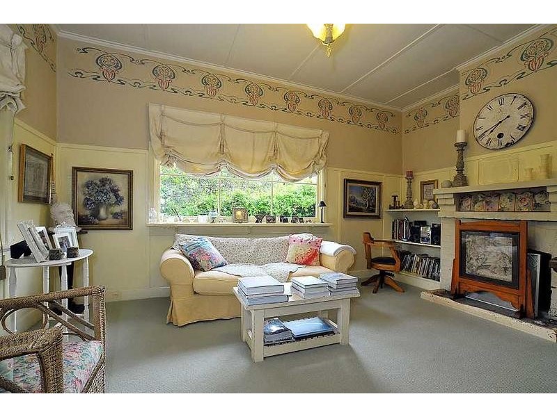 11 Sophia Grove, Tecoma VIC 3160