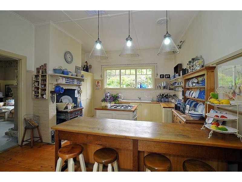 11 Sophia Grove, Tecoma VIC 3160